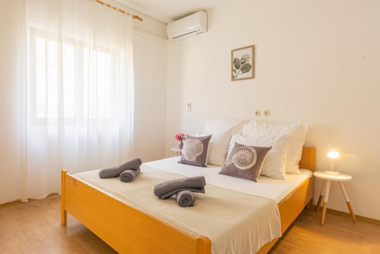 Apartment And Room Bacic Metajna Kültér fotó
